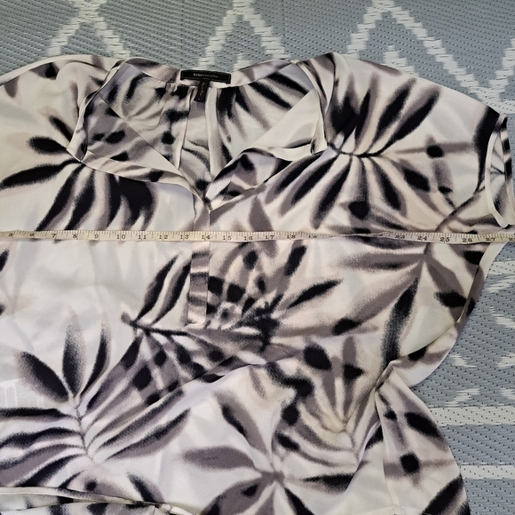 Bcbgmaxazria Ayanna Oversized Printed Top - Picture 7 of 10